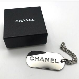 CHANEL Key Charm w Box